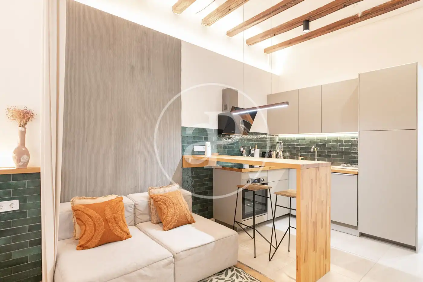 Sala de estar de Piso en venta en Barcelona con Aire acondicionado, Calefacción y Amueblado