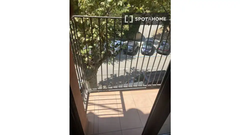 Terrassa de Pis per a compartir en Caldes d'Estrac amb Aire condicionat, Calefacció i Moblat