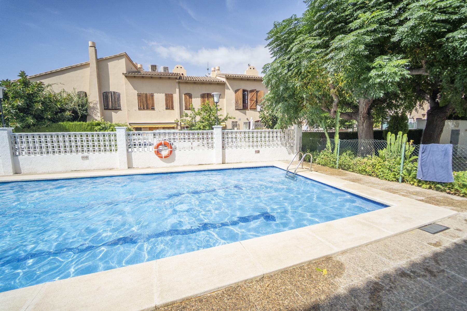 Swimming pool of Apartment for sale in El Vendrell  with Furnished, Alarm and Community pool