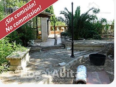 Xalet amb jardí en venda a Polígono les Corts Valencianes