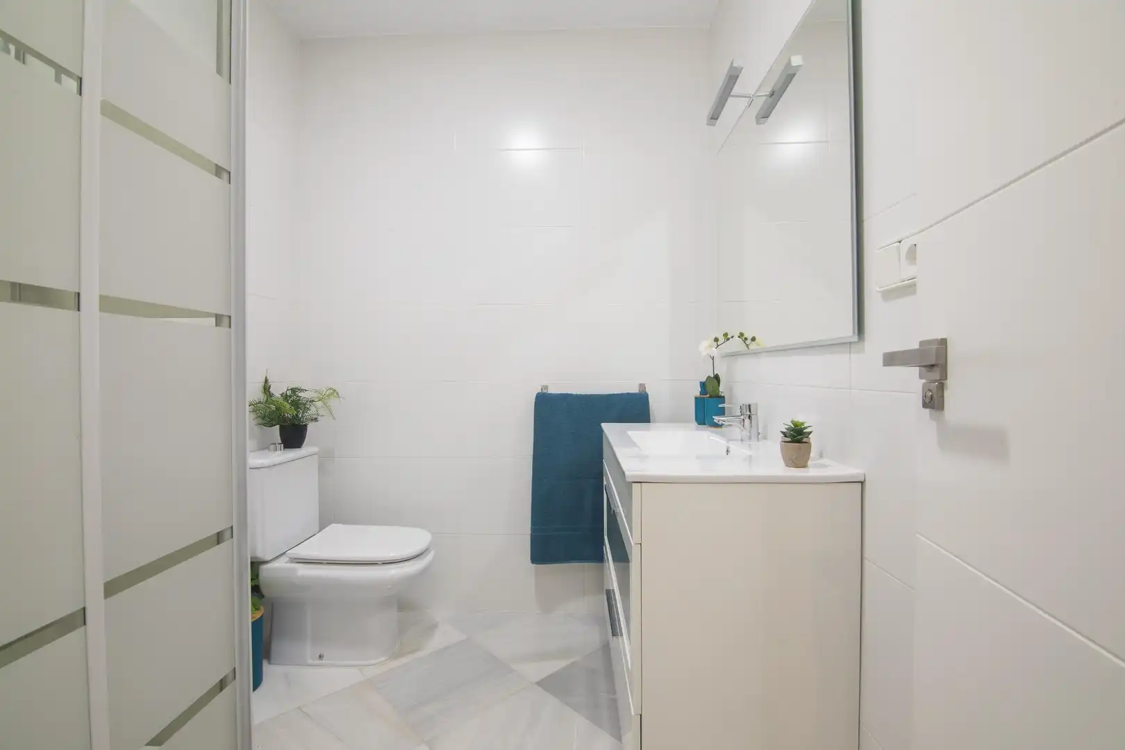 Baño de Casa o chalet en venta en Santa Pola con Aire acondicionado, Calefacción y Jardín privado