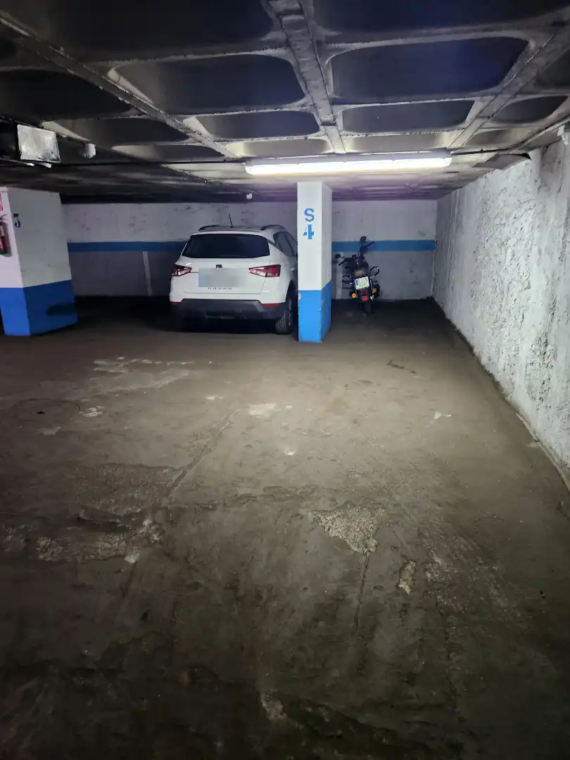 Parking de Garaje en venta en Madrid