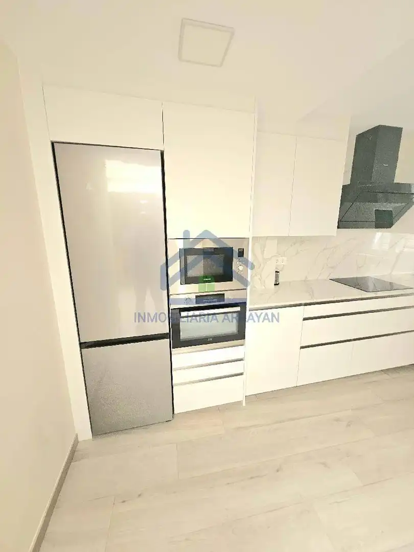 Kitchen of Houses for rent in La Zubia Ciudad