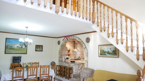 VENTA AMPLIA CASA PRADO DEL REY