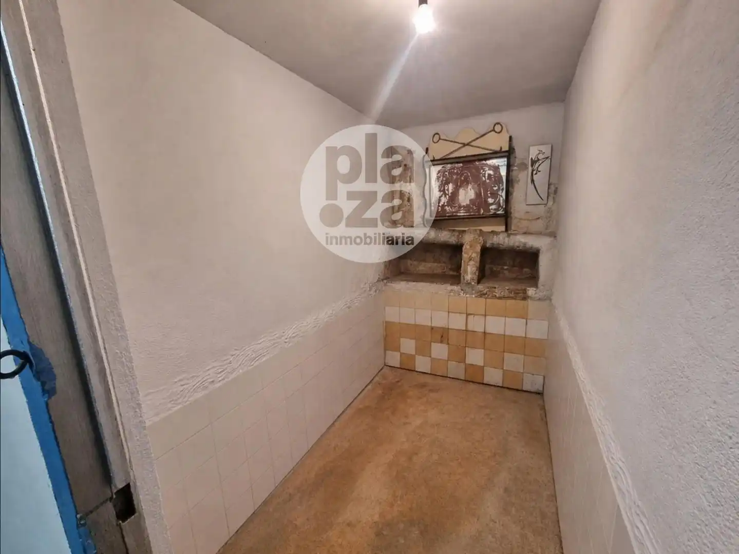 Wohnung zum Verkauf in Burgos mit Heizung, Terrasse und Abstellraum