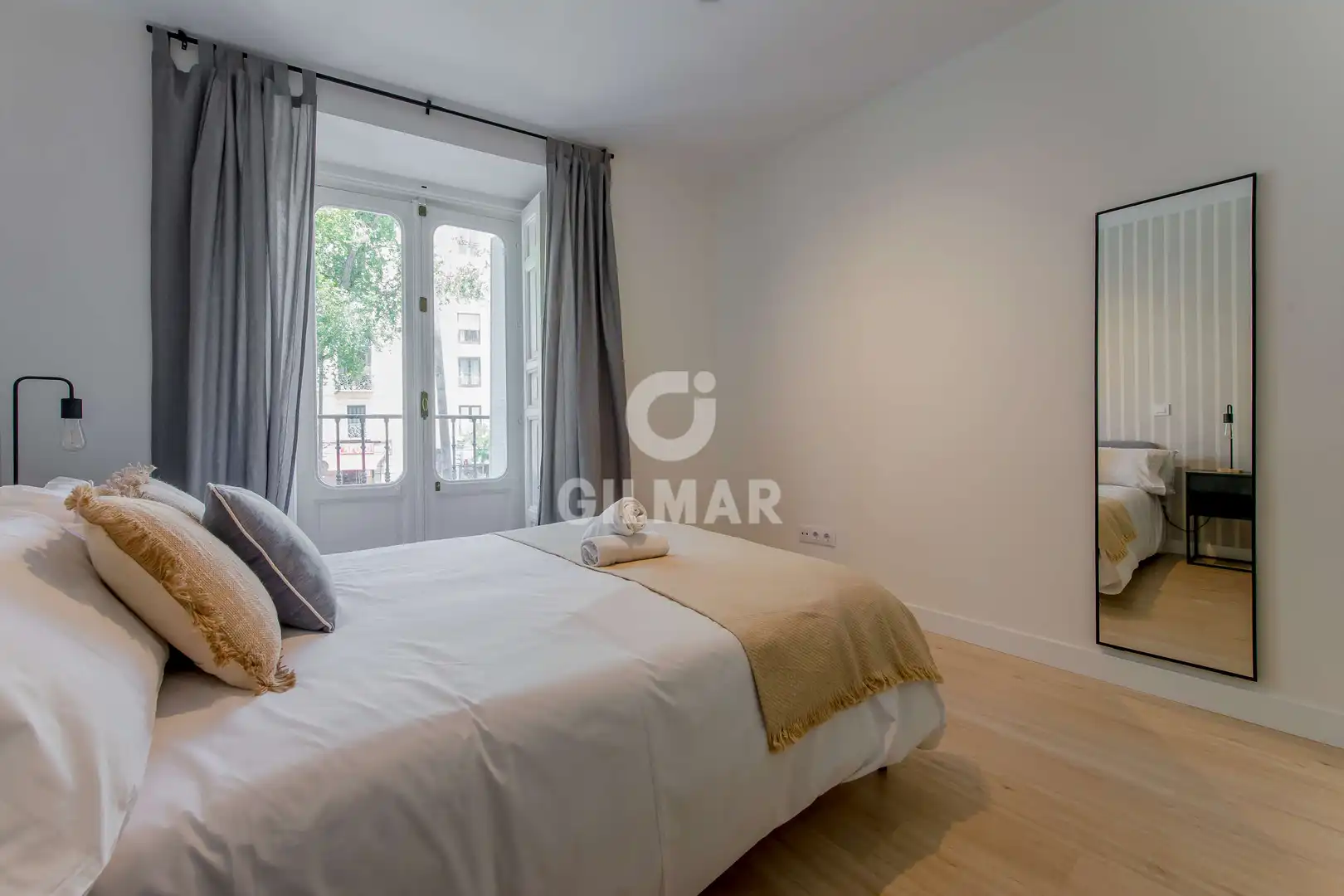Habitación de Piso en venta en Madrid con Calefacción
