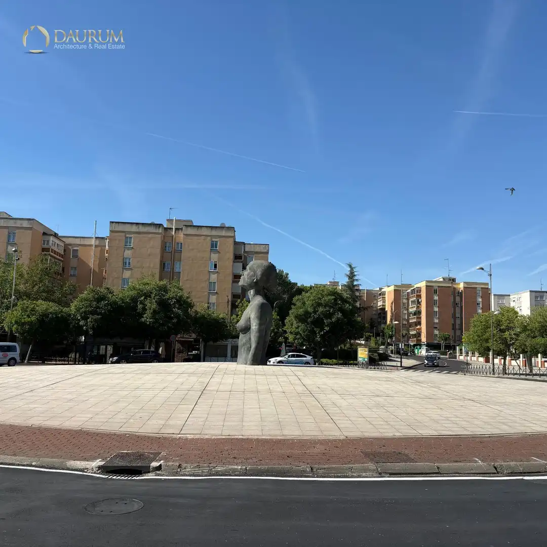 Vista exterior de Piso en venta en Coslada con Calefacción y Amueblado