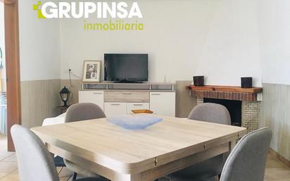 Sala d'estar de Casa o xalet en venda en Almazora / Almassora amb Jardí privat i Terrassa