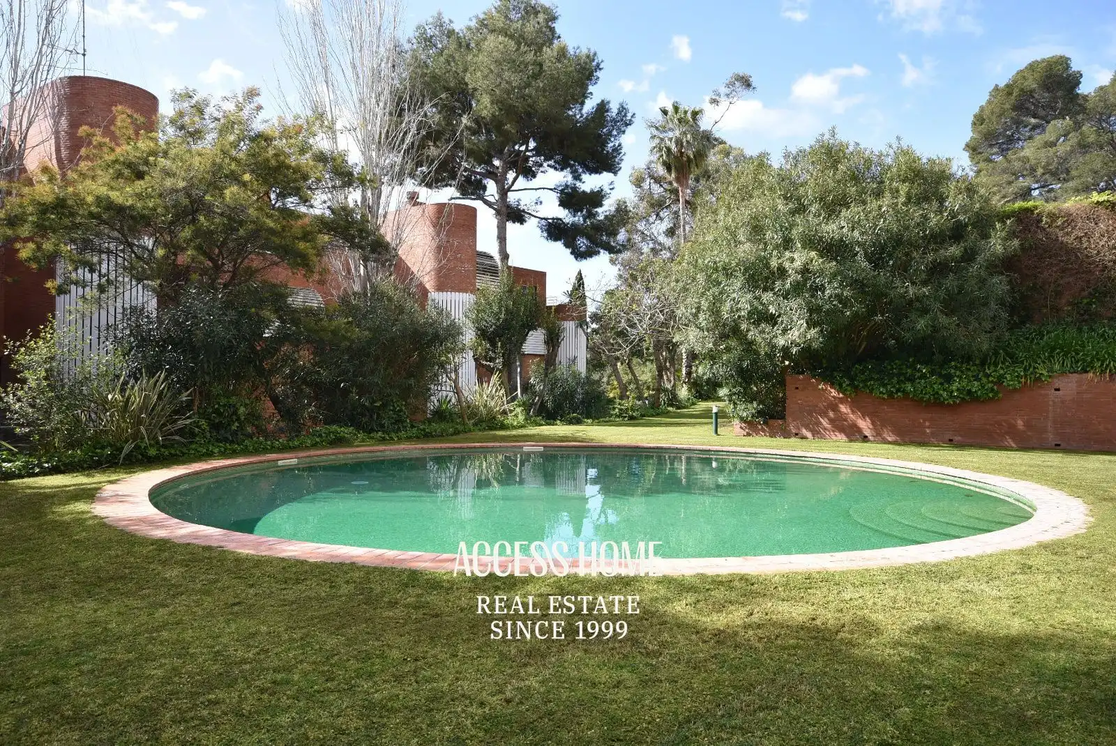 Jardí de Dúplex de lloguer en Sant Vicenç de Montalt amb Aire condicionat, Calefacció i Jardí privat