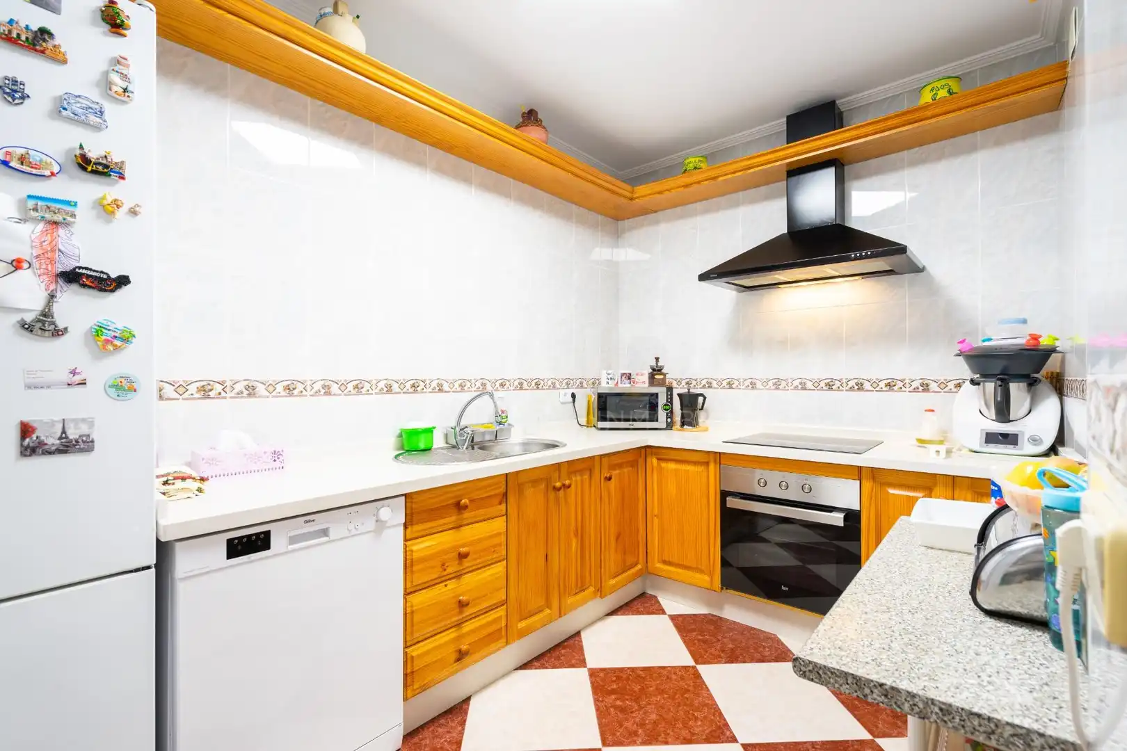 Kitchen of Houses for sale in Sevilla