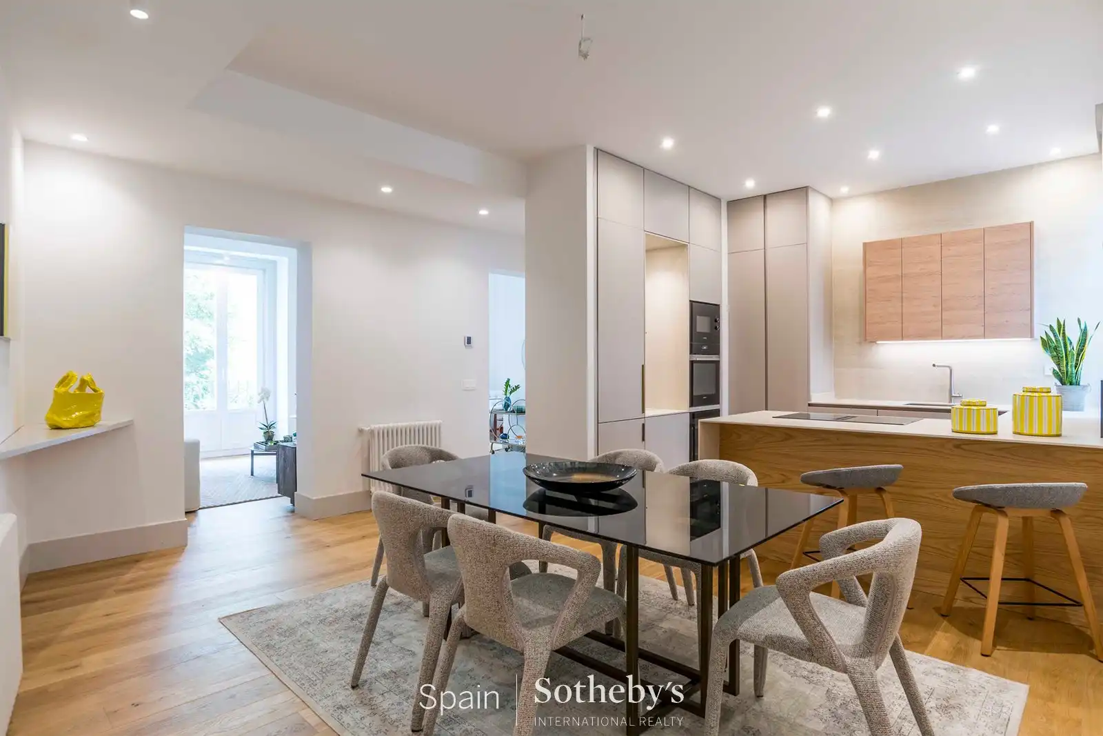 Dining room of Apartments for sale in Madrid  with Air Conditioner and Heating