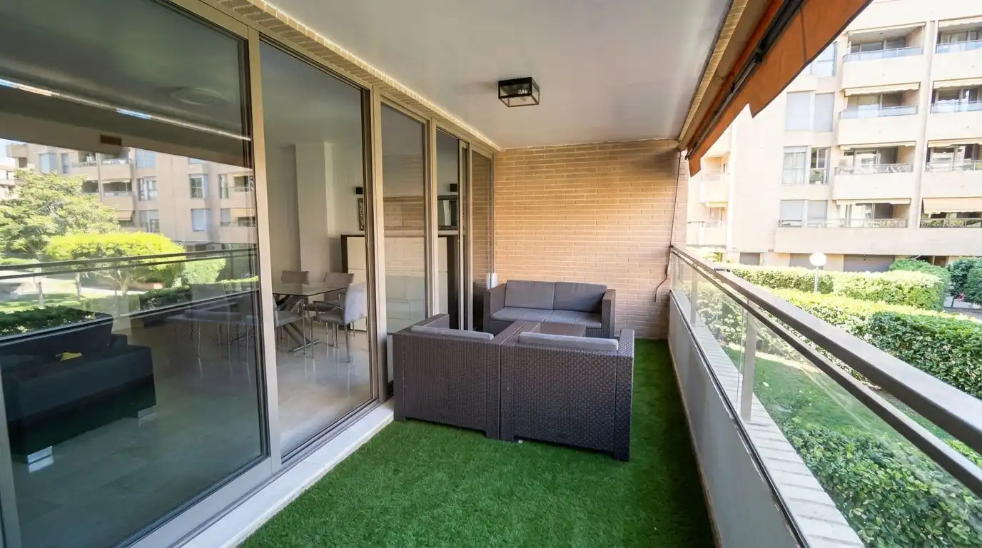 Terraza de Piso de alquiler en Campanar