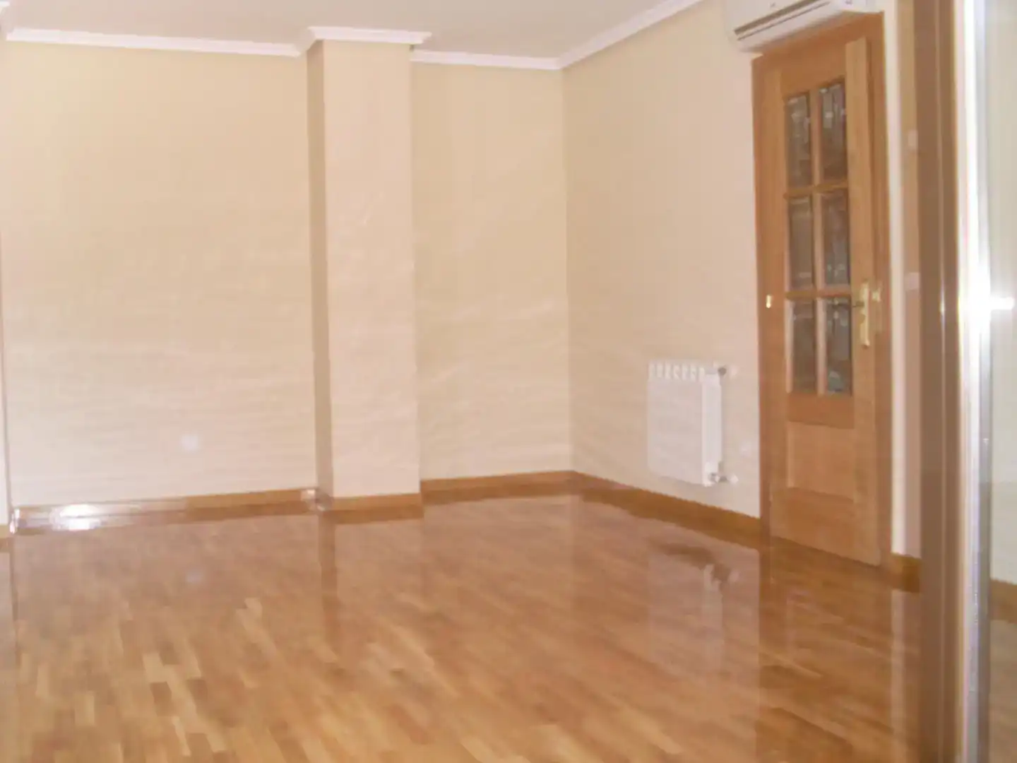 Sala de estar de Dúplex en venta en Ponferrada con Aire acondicionado y Balcón
