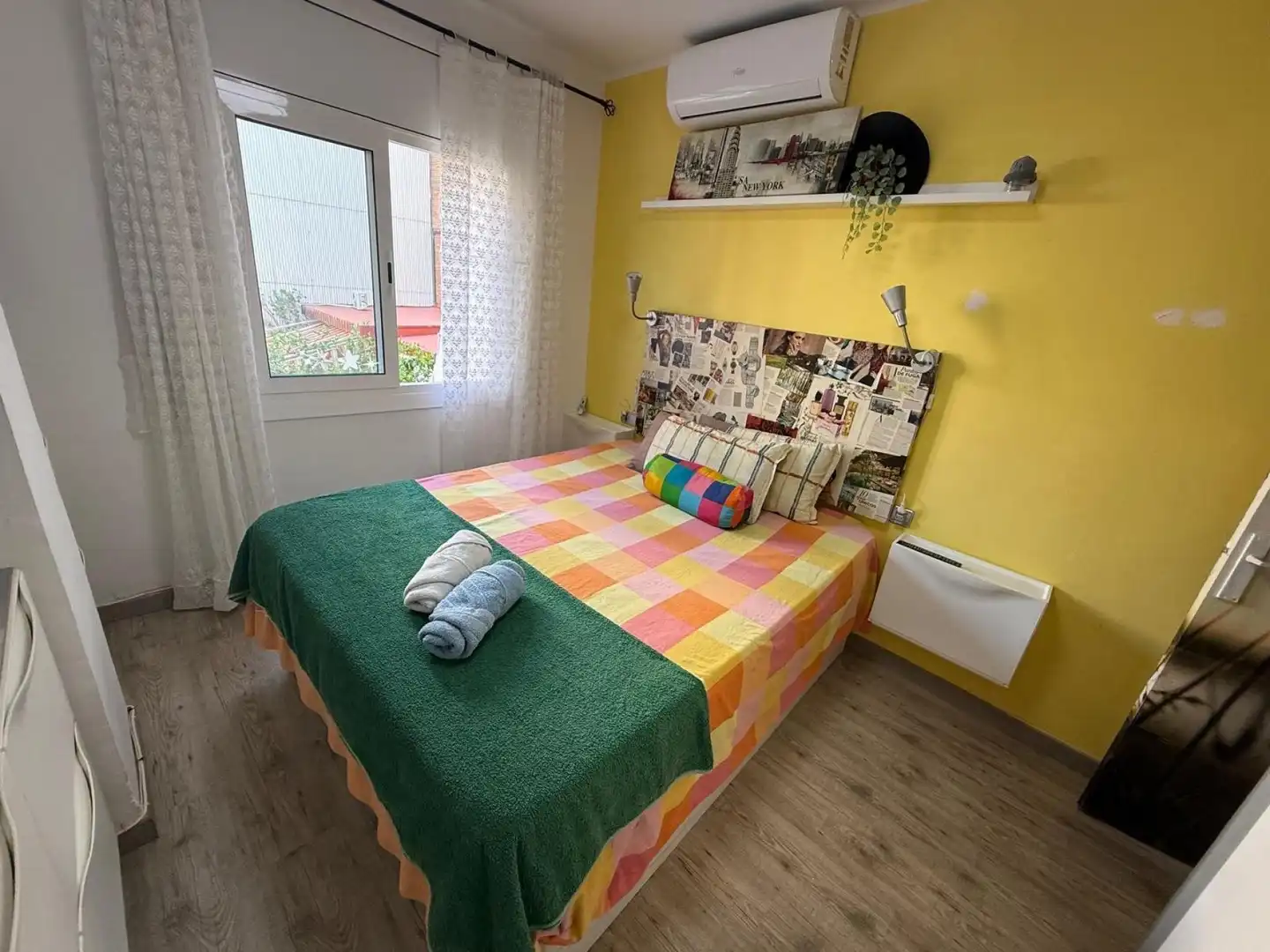 Schlafzimmer von Wohnung zum Verkauf in Pineda de Mar mit Klimaanlage, Heizung und Möbliert