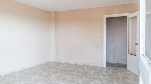 Foto 5 de Piso en venta en Hermanos Alvarez Quintero, Arrayanes, Linares