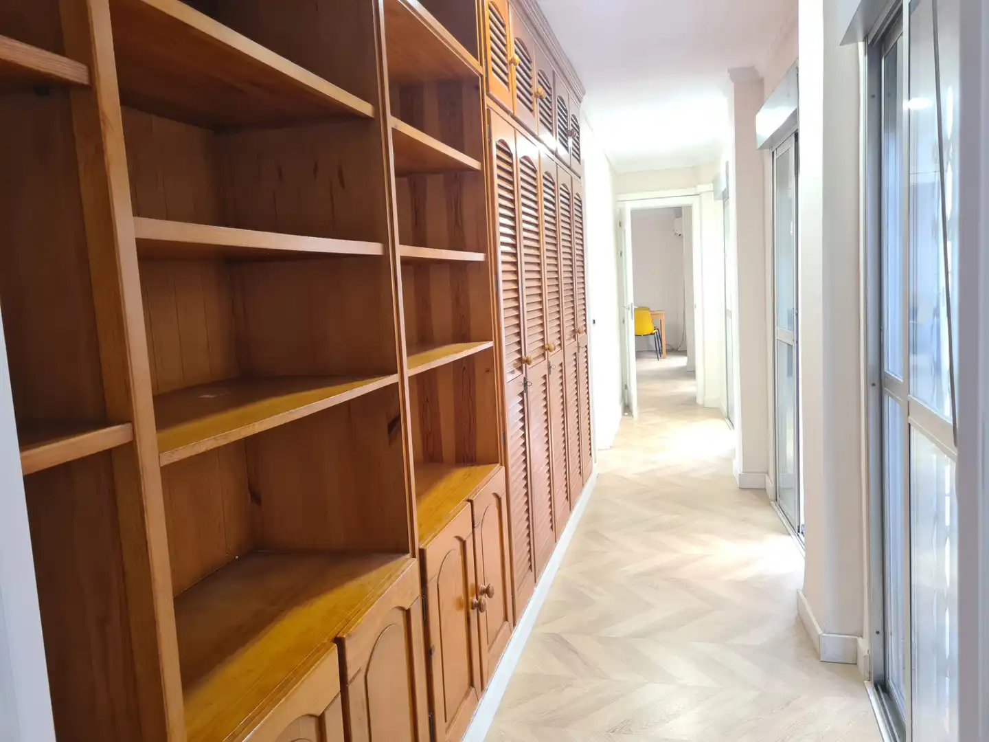 Flat for sale in Sevilla  with Air Conditioner, Storage room and Balcony