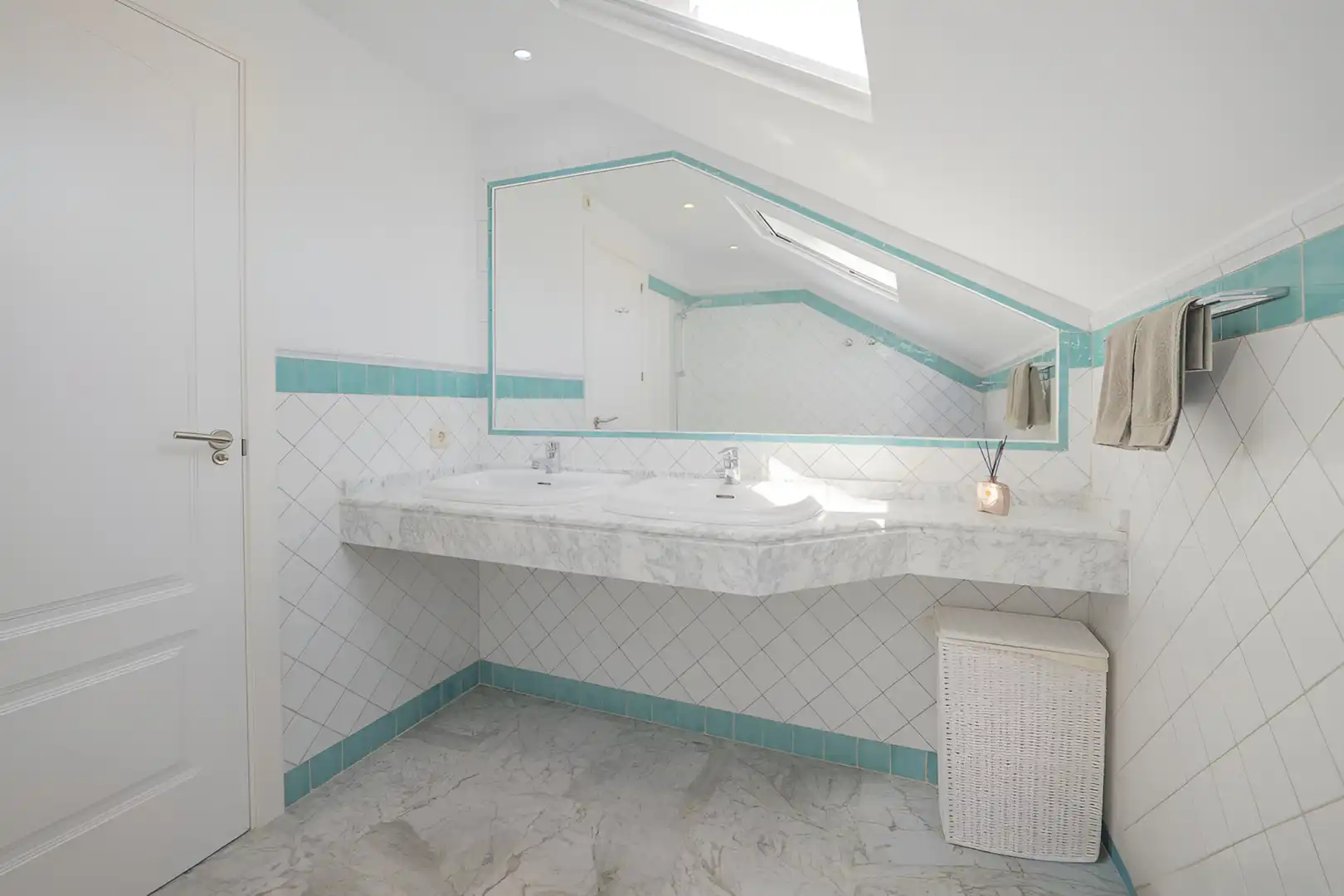 Semi-detached house with pool for sale in Río Real - Los Monteros, imagen 22