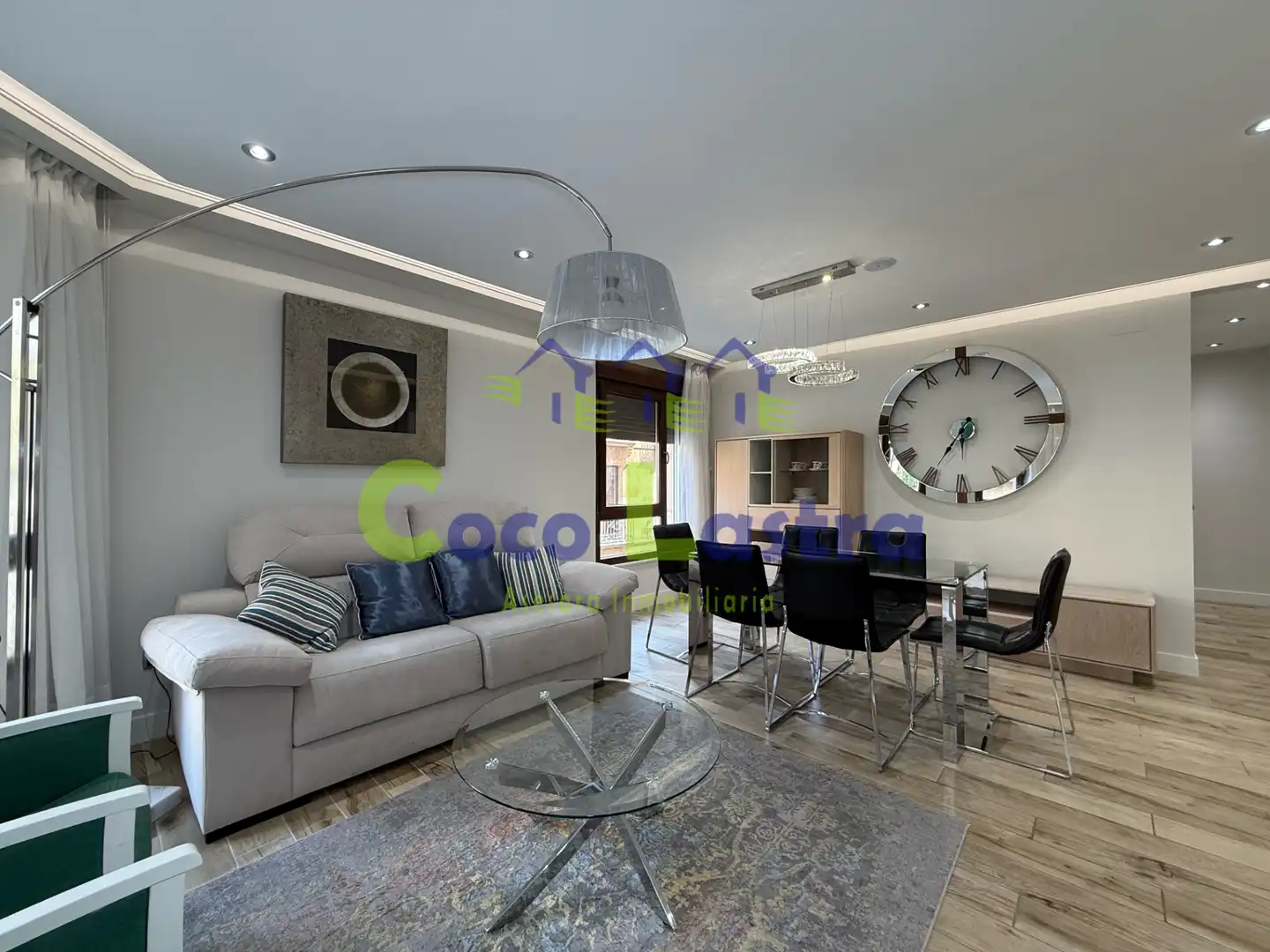 Living room of Flat for rent in Salamanca  with Heating, Furnished and Oven