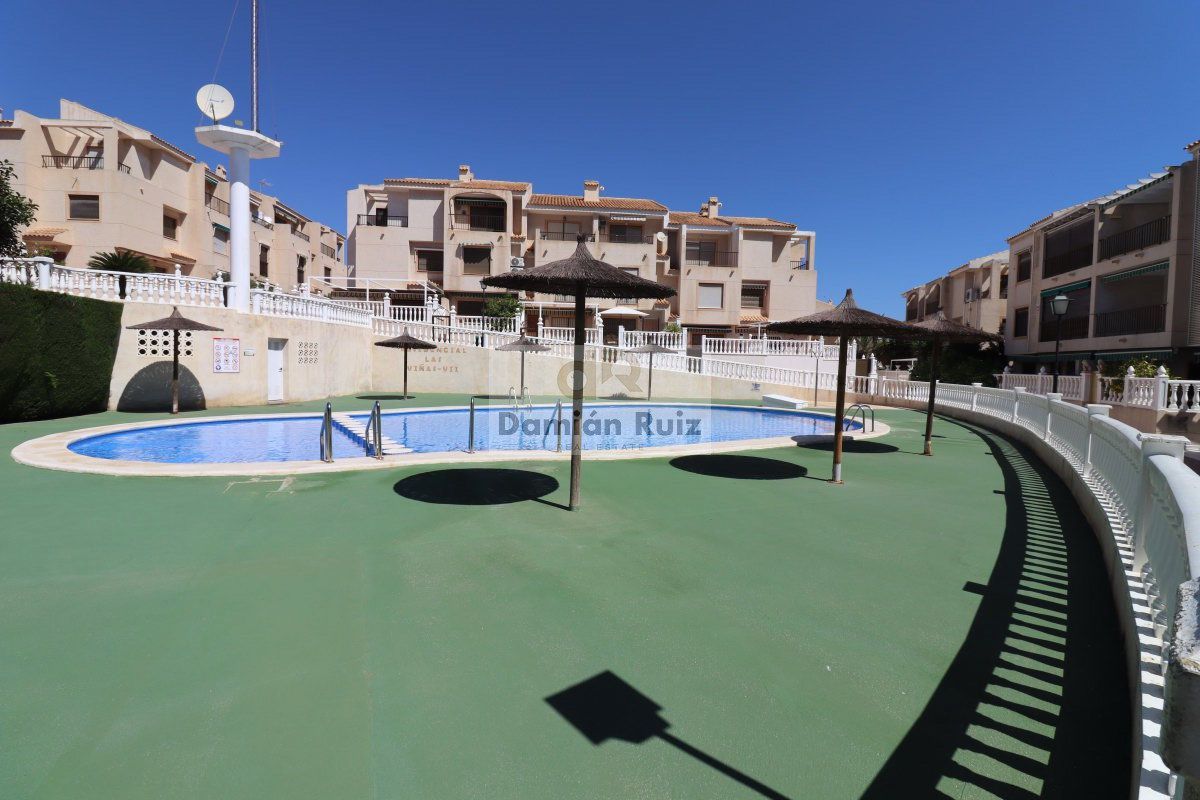 Exterior view of Duplex for sale in Guardamar del Segura  with Air Conditioner, Terrace and Storage room