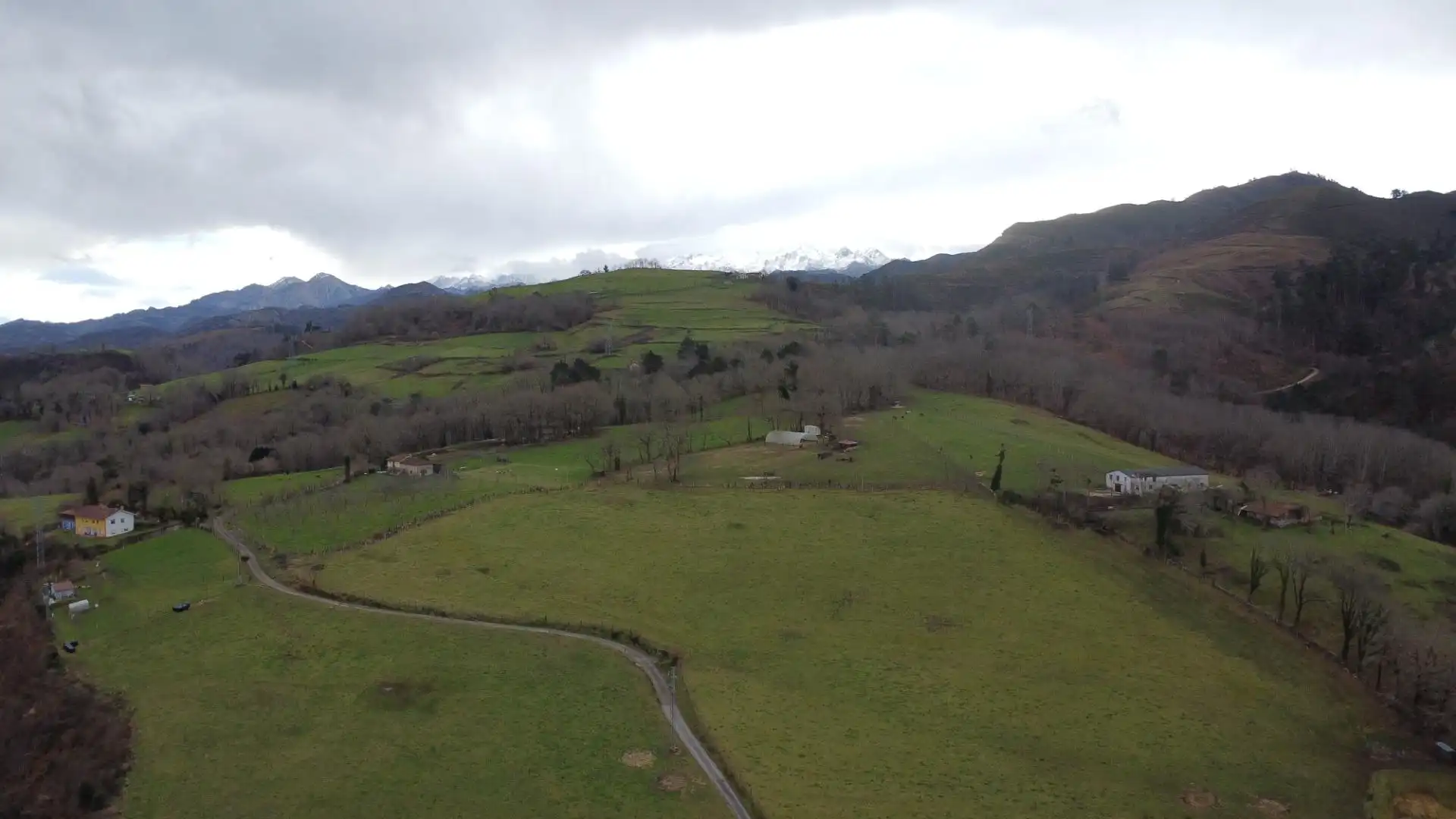 Einfamilien-Reihenhaus zum Verkauf in Cangas de Onís mit Heizung und Abstellraum