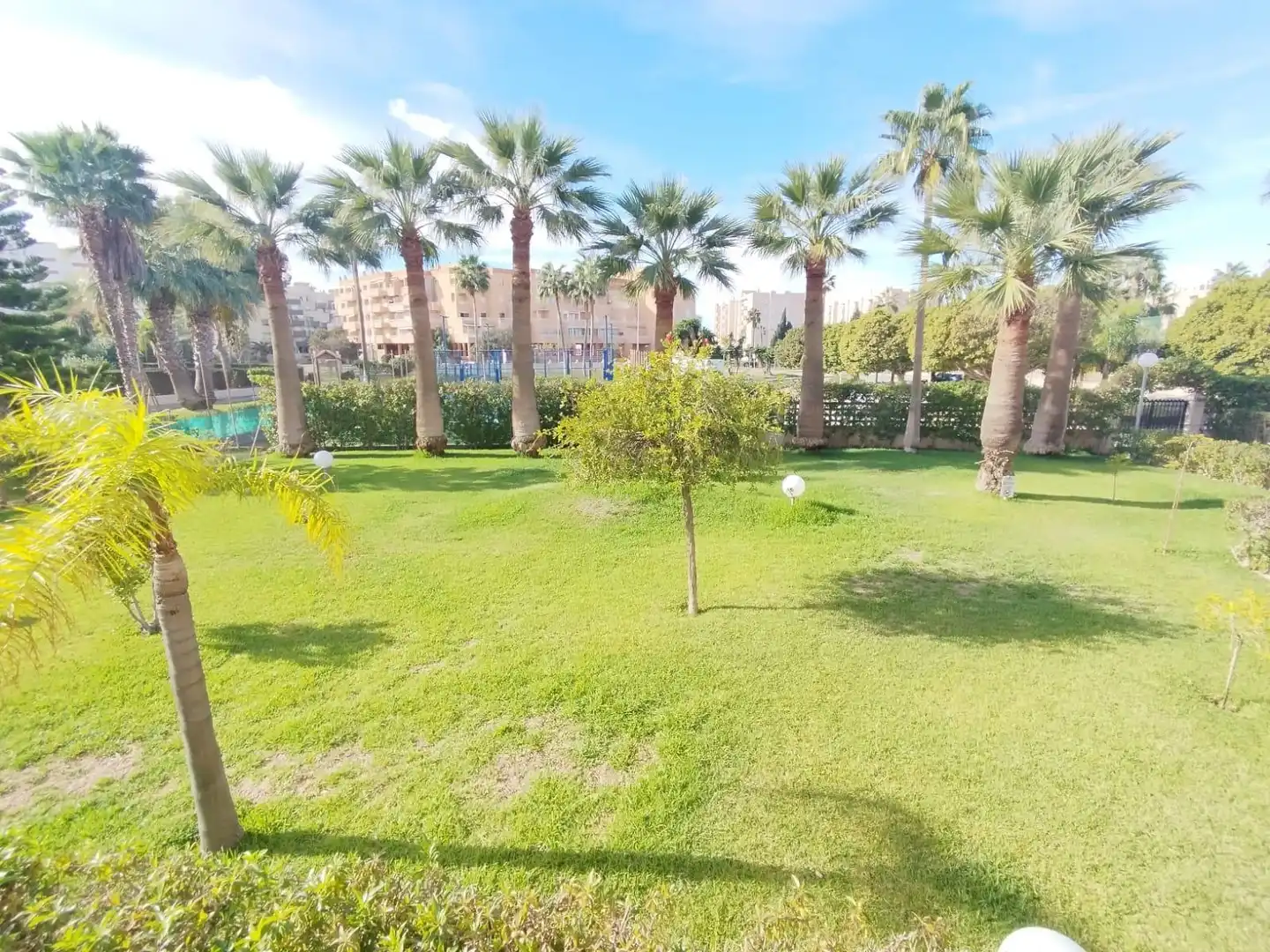 Jardí de Pis en venda en Salobreña amb Jardí privat, Terrassa i Moblat
