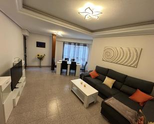 Living room of Flat to rent in Quintanar de la Orden  with Air Conditioner, Heating and Parquet flooring