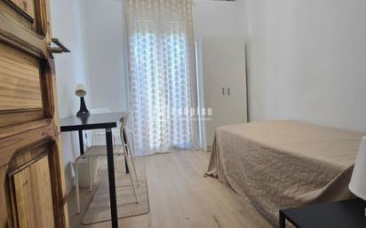 Bedroom of Flat to rent in  Madrid Capital  with Air Conditioner and Terrace