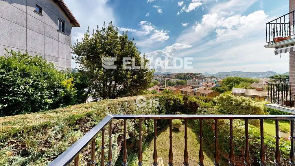 Terraza de Piso en venta en Donostia - San Sebastián  con Calefacción, Jardín privado y Terraza