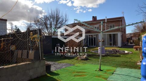 Foto 4 de Casa adosada en venda a Armuña de Tajuña, Guadalajara