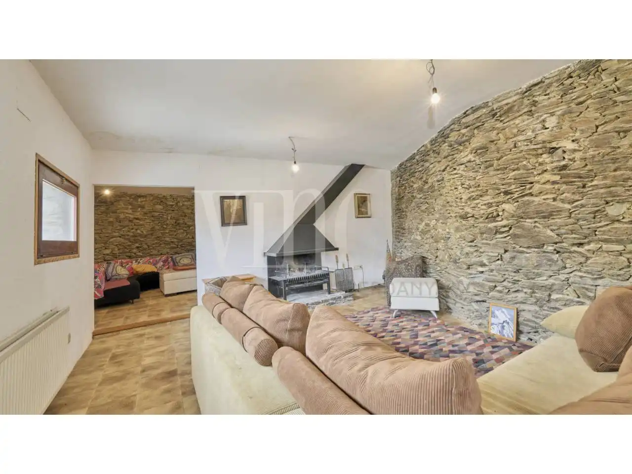 Sala d'estar de Casa o xalet en venda en Bolvir amb Jardí privat i Parquet