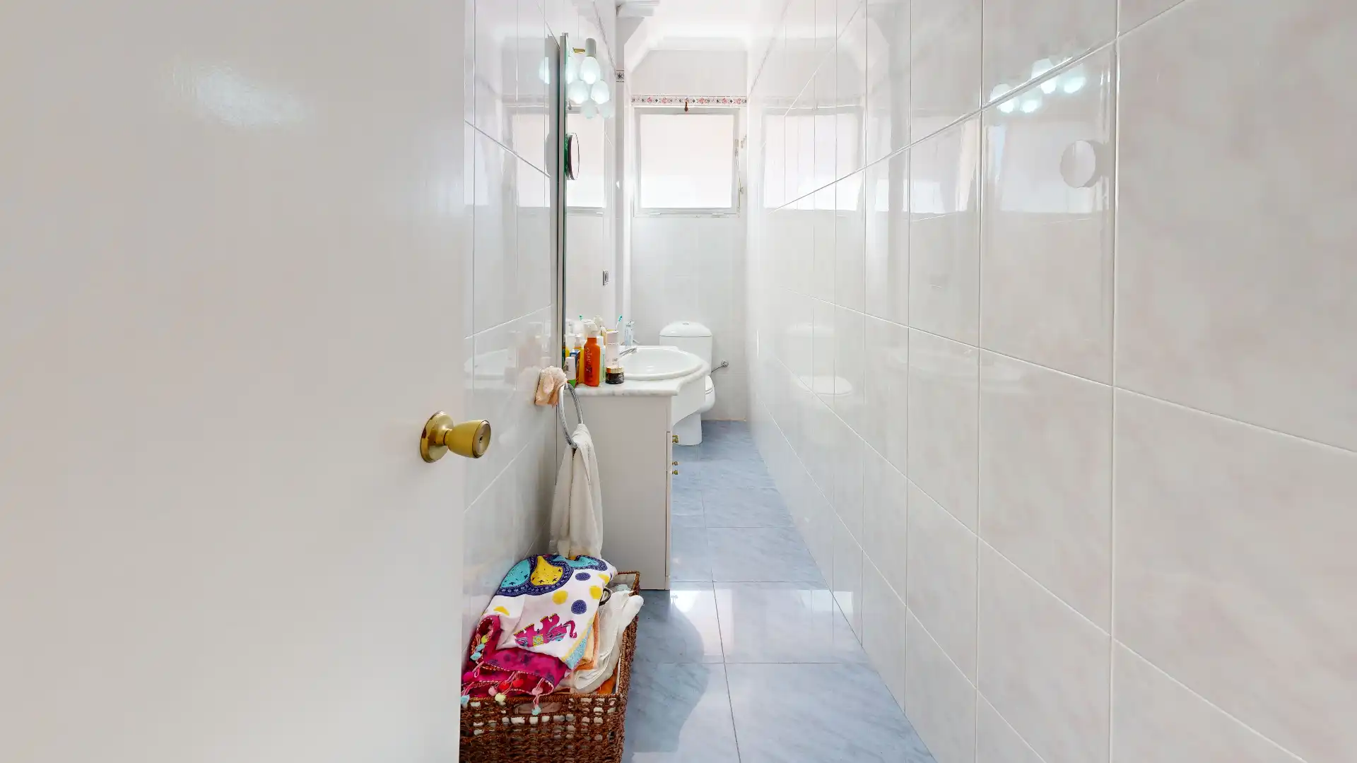 Baño de Piso en venta en Santa Pola con Terraza y Amueblado