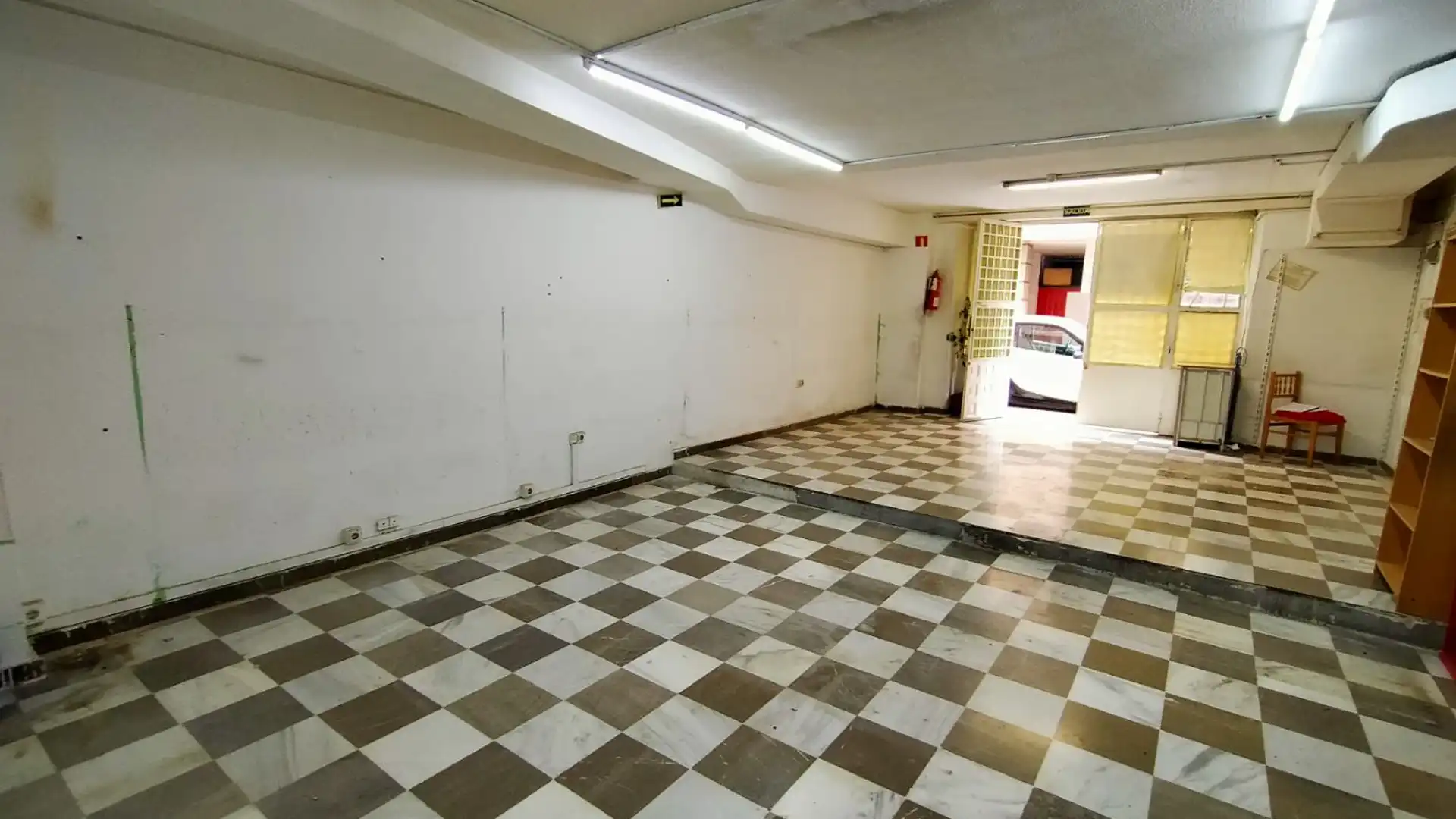 Local de alquiler en  Granada Capital