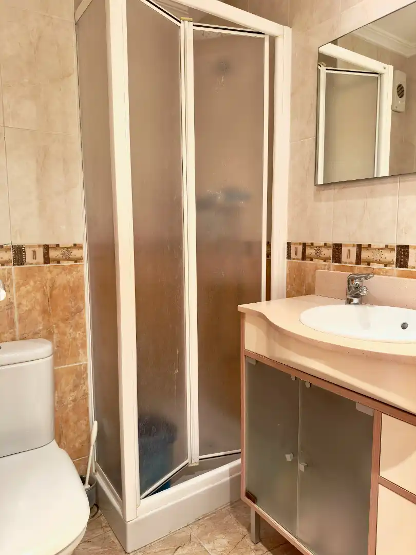Baño de Apartamento en venta en Calpe / Calp con Aire acondicionado, Calefacción y Trastero