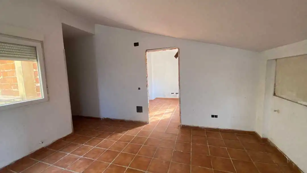 Casa adosada en venda en Tórtola de Henares amb Jardí privat, Terrassa i Balcó