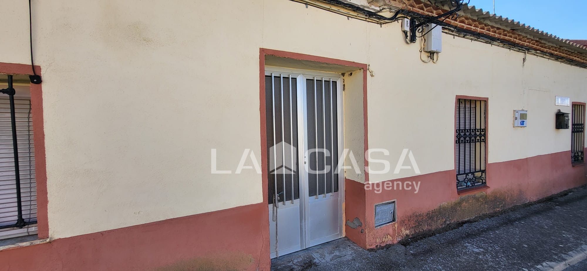 Casa o xalet en venda en Moraleja de Matacabras amb Calefacció, Terrassa i Traster
