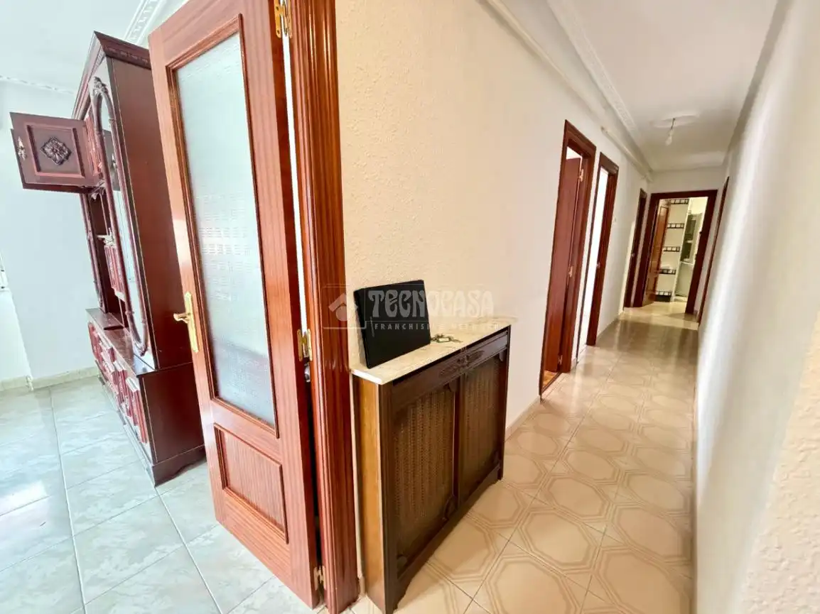 Piso en venta en León Capital  con Calefacción, Terraza y Trastero