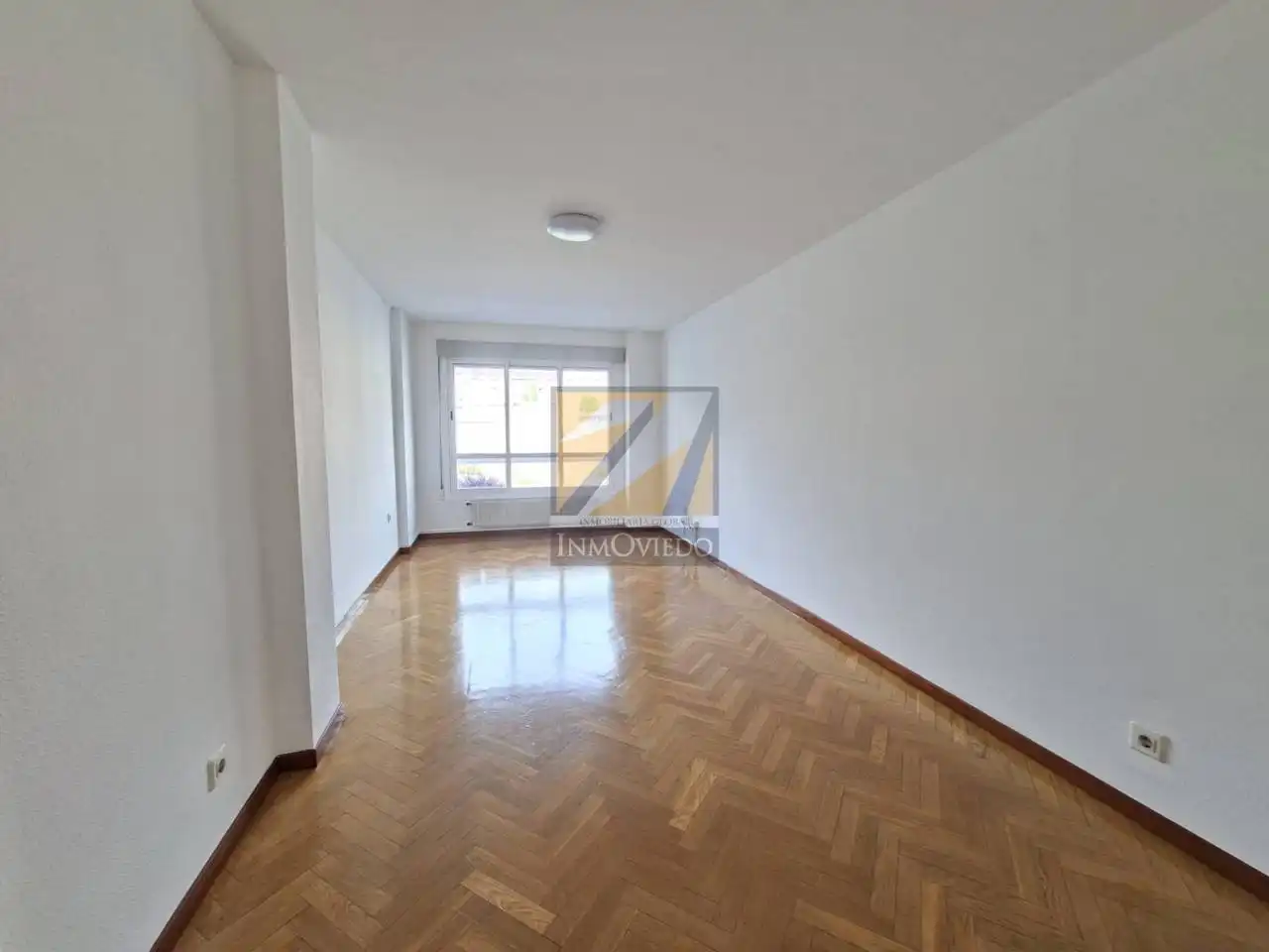 Sala de estar de Piso en venta en Oviedo  con Calefacción y Terraza