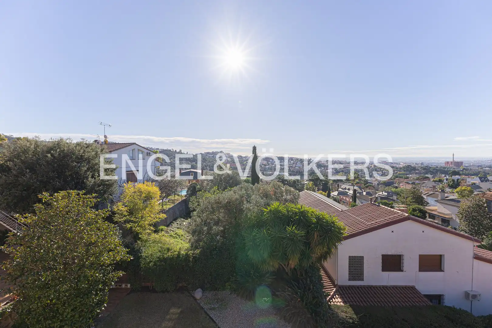 Vista exterior de Casa o chalet en venta en Sant Just Desvern con Aire acondicionado, Calefacción y Jardín privado