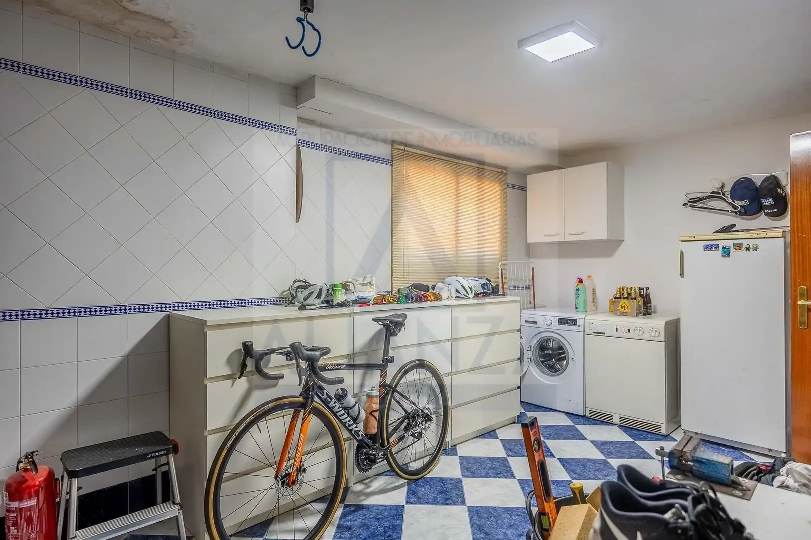 Kitchen of Houses for sale in Valencina de la Concepción  with Air Conditioner, Private garden and Community pool