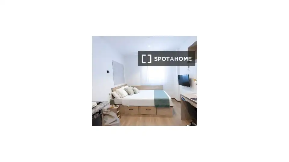 Room in Camino de Ronda