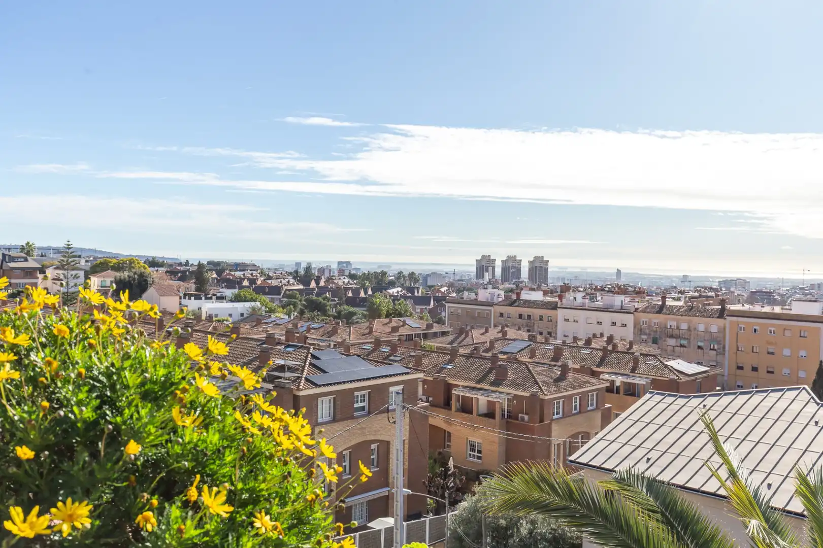 Vista exterior de Àtic en venda en Sant Just Desvern amb Aire condicionat, Calefacció i Terrassa