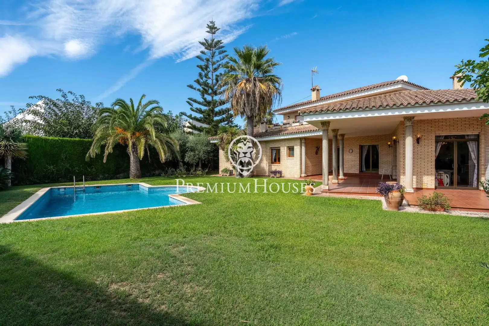 Exterior view of Houses for sale in Cambrils  with Heating, Private garden and Terrace