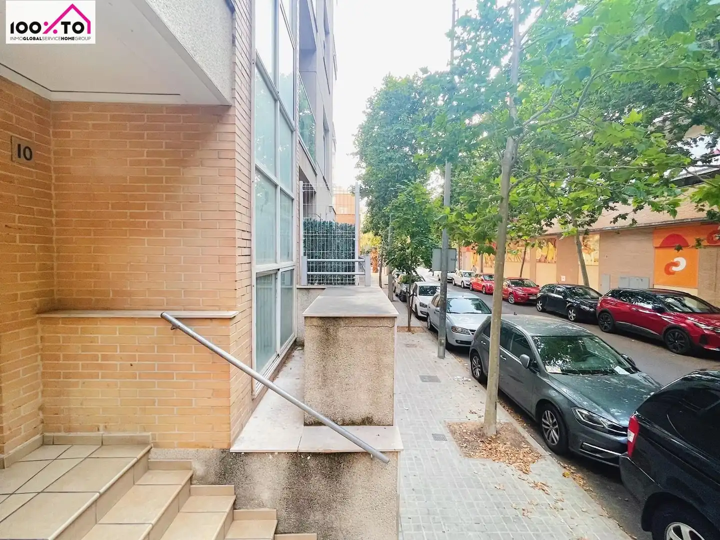 Vista exterior de Piso en venta en Paterna con Trastero y Balcón