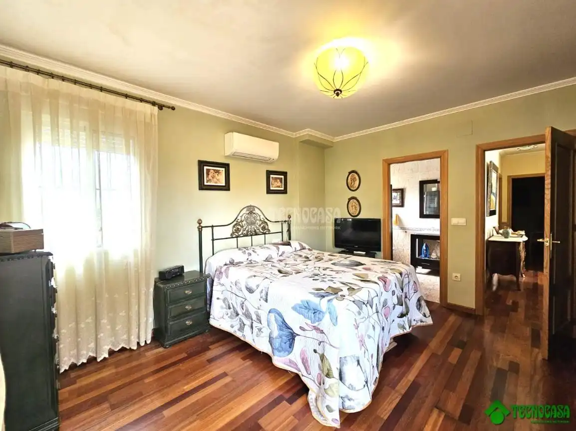 Casa adosada en venta en Pedanías - Extrarradio