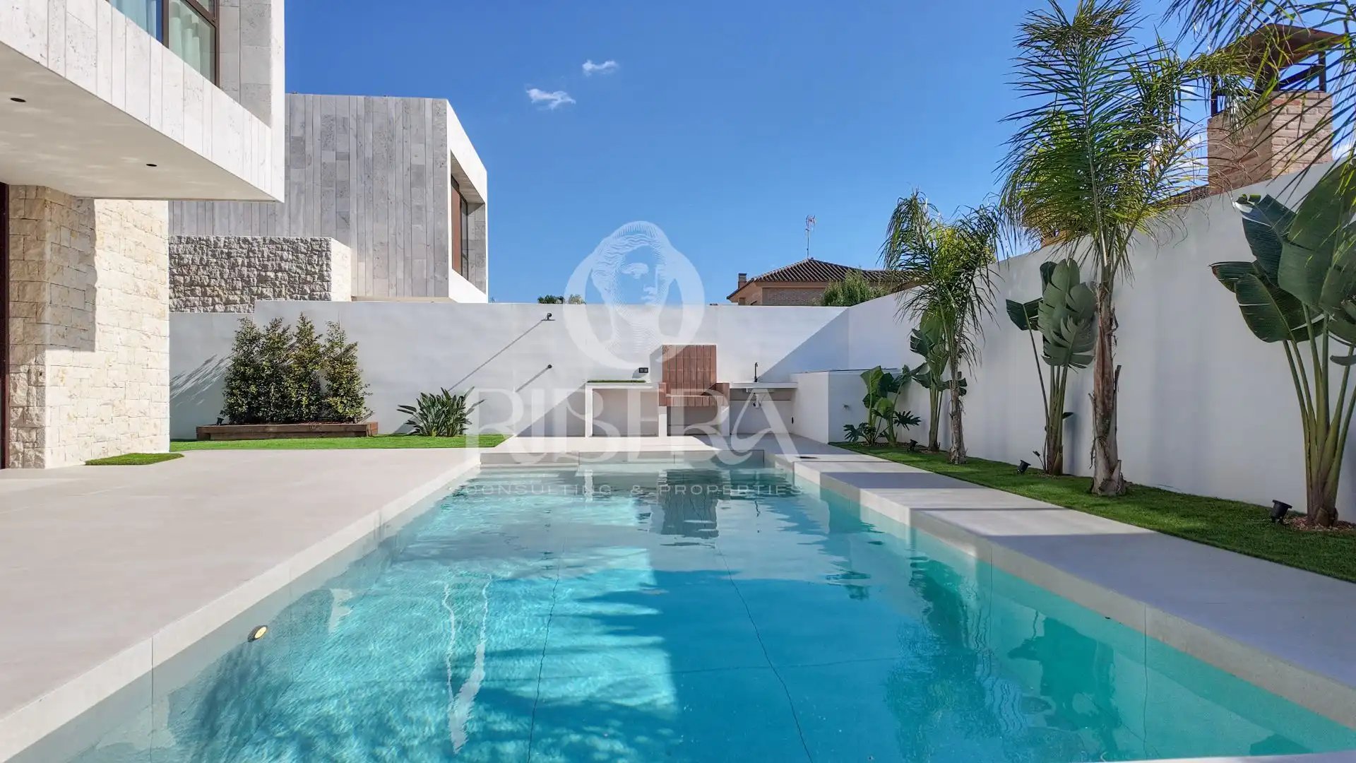 Piscina de Casa o chalet en venta en L'Eliana con Aire acondicionado, Calefacción y Jardín privado