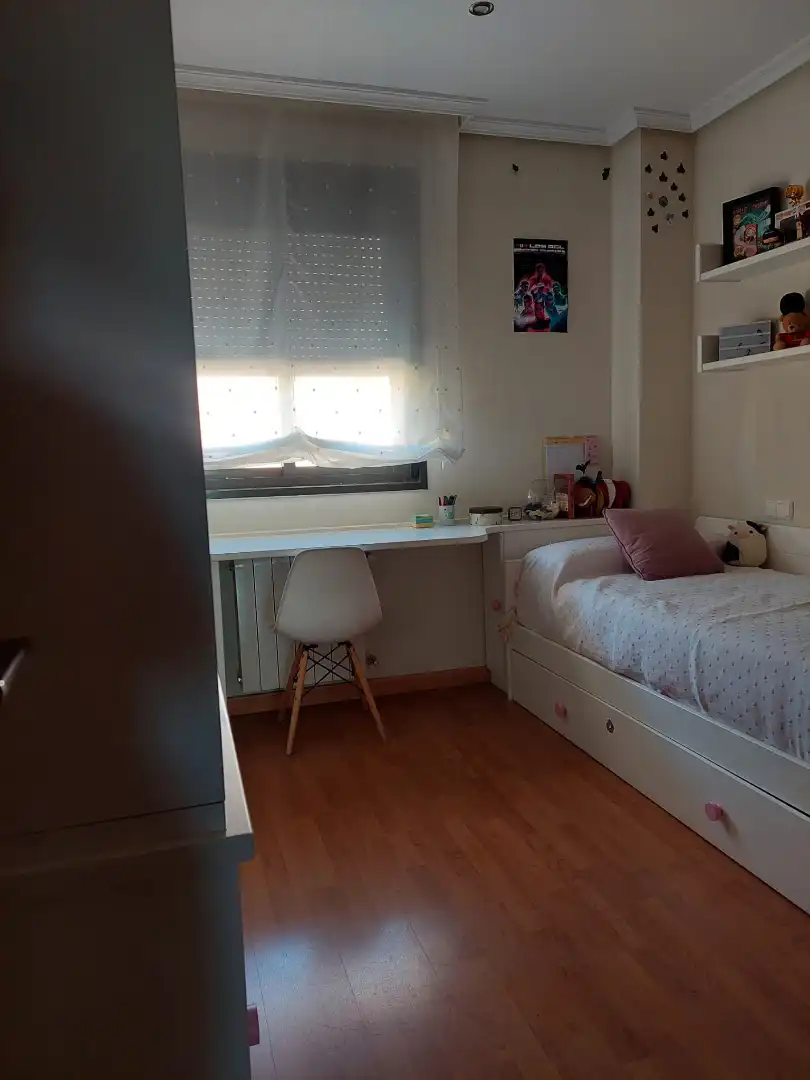Bedroom of Flat for sale in Cáceres  with Air Conditioner and Storage room