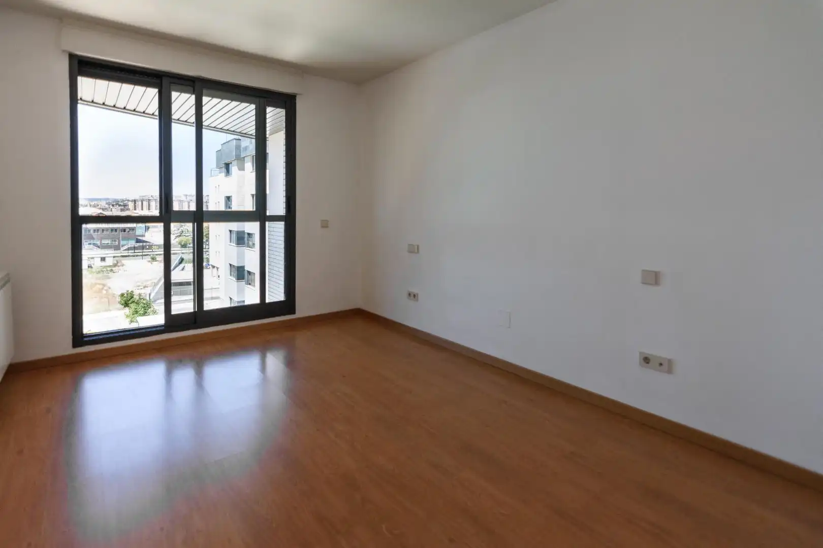 Habitación de Apartamento de alquiler en Valladolid con Calefacción, Terraza y Trastero