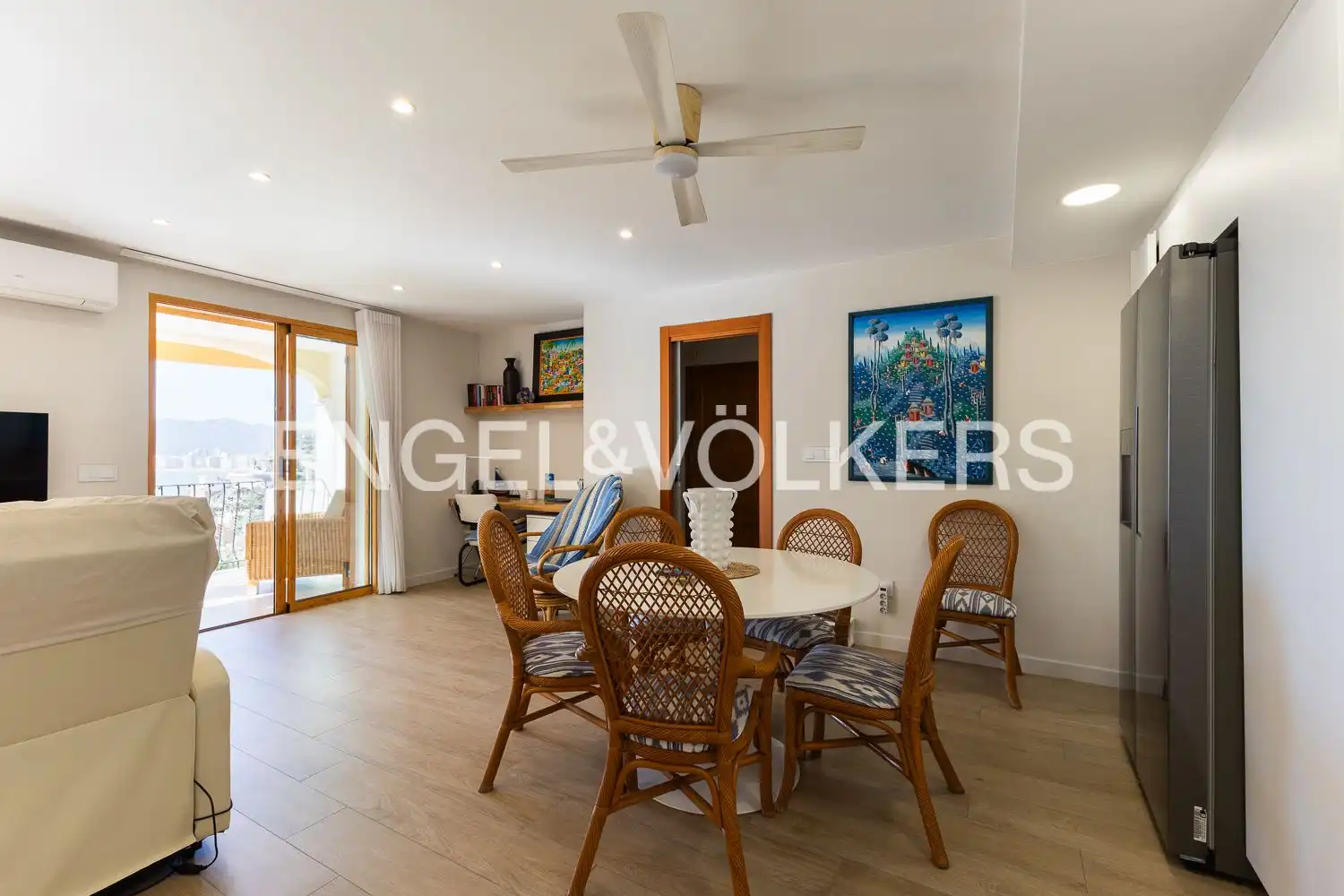 Comedor de Dúplex en venta en El Faro