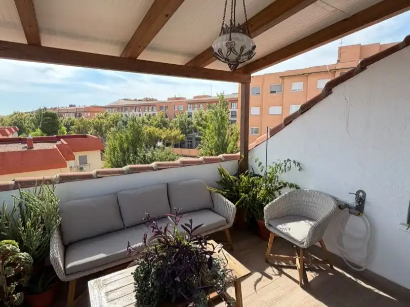 Terrasse von Maisonette zum Verkauf in Ciudad Real Capital mit Klimaanlage, Terrasse und Balkon
