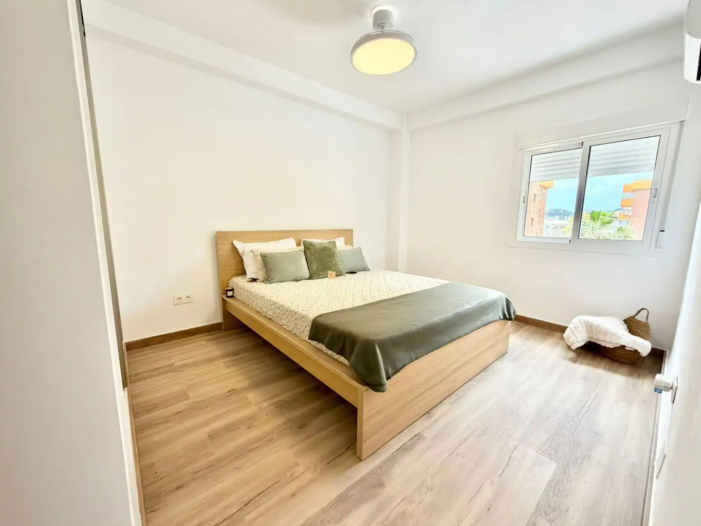 Dormitori de Apartament en venda en Benalmádena amb Aire condicionat, Calefacció i Terrassa